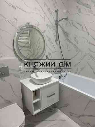 Продаж Квартира 1-кімнатна, 10/11 поверх на вул. Центральная Киев