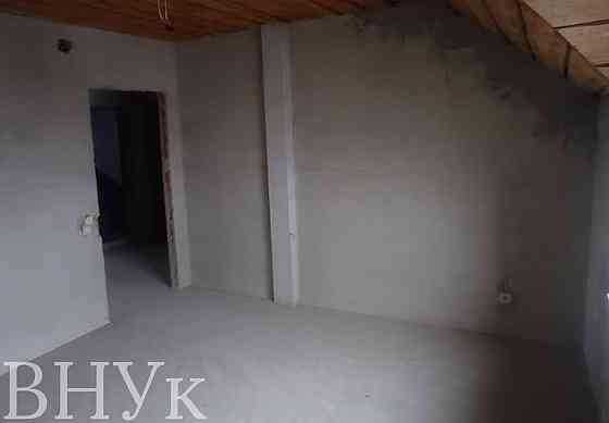 Продаж Квартира 3-кімнатна, 5/6 поверх на вул. Довженка О. Ternopil'