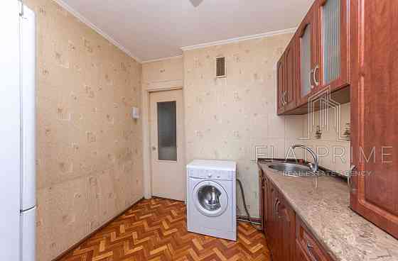 Продаж Квартира 2-кімнатна, 4/5 поверх на Туполєва Академіка вул., д. 17б Kiev