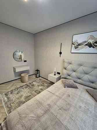 Продаж Квартира 1-кімнатна, 14/25 поверх на Олександра Олеся вул., 9а Киев