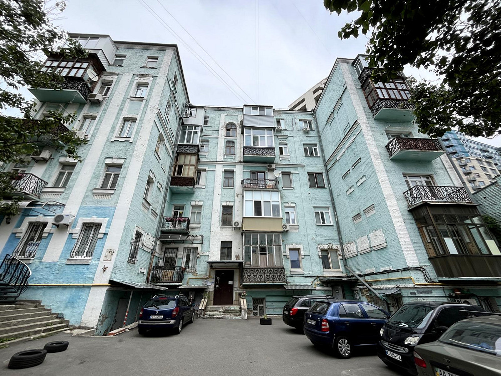 Продаж Квартира 3-кімнатна, 5/5 поверх на Юрія Іллєнка вул., д. 18 Київ - фото 2