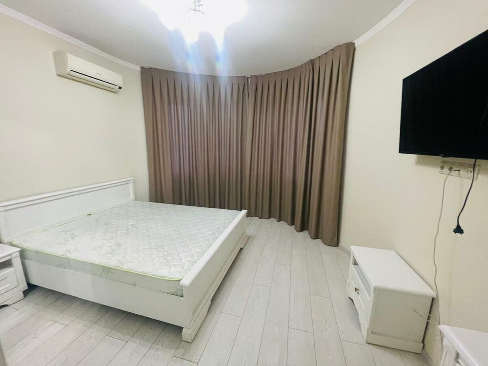 Оренда Квартира 2-кімнатна, 24/32 поверх на Харківське Шосе, 19б Київ - фото 1