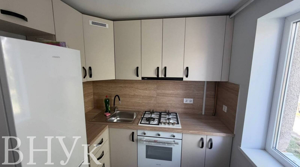 Продаж Квартира 2-кімнатна, 2/4 поверх на миру Чоп - фото 4