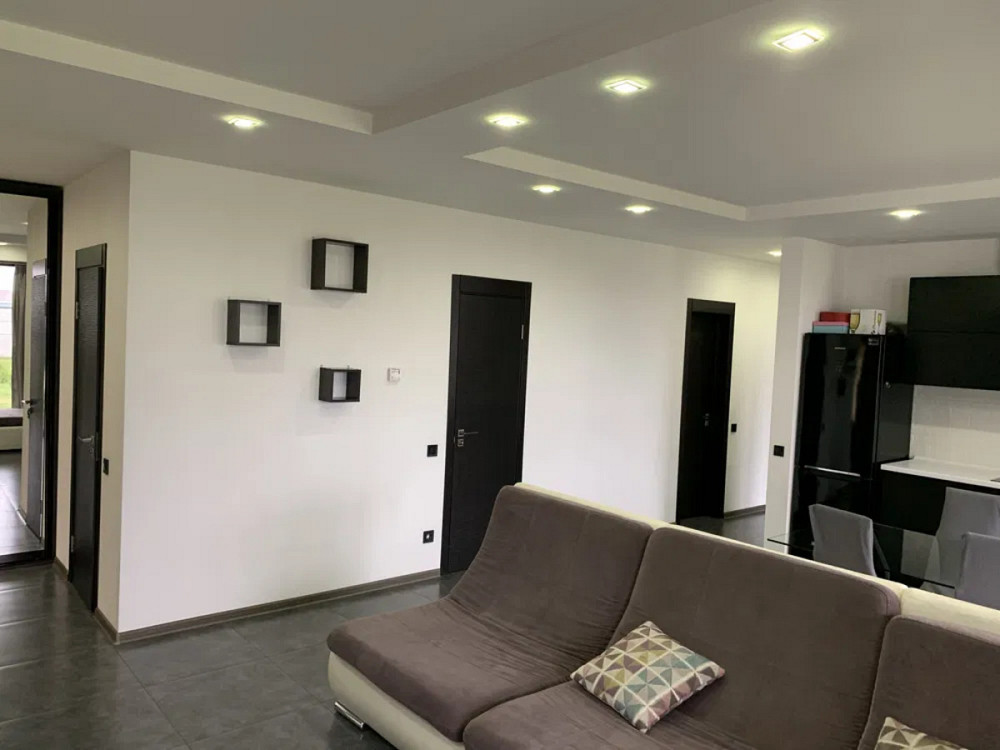 Оренда Квартира 3-кімнатна, 1/1 поверх на вул. Центральна Осещина - фото 3