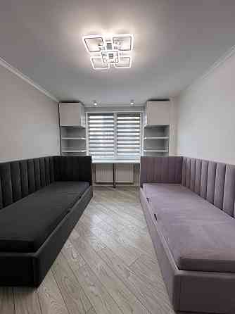 Продаж Квартира 2-кімнатна, 3/10 поверх на вул. Микитинці / Декабристів Ivano-Frankivs'k