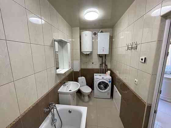 Оренда Квартира 1-кімнатна, 1/2 поверх на Садовая ул., 66 Киев