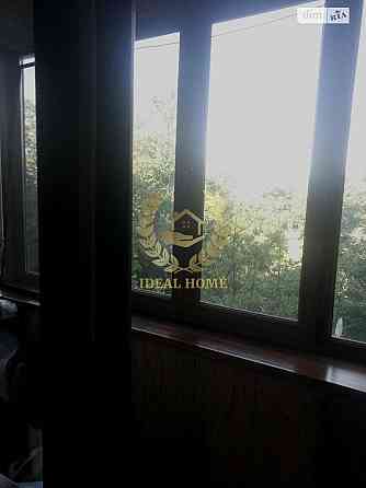 Продам 2 кімнатну квартиру у Києві на Нивках Киев