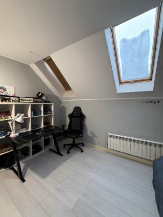 For sale 3-storey Cottage with land 1 ares 106 sq.m 3 rooms at Григоренка Rivne