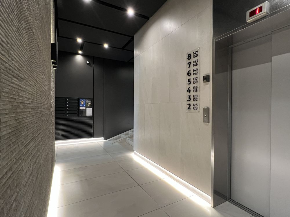 Продаж Квартира 2-кімнатна, 4/9 поверх на Салютна вул., д. 2 Kiev - photo 2