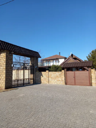 Дом - сруб в 50 метрах от пляжа Санжейка - Леонидово! Санжійка