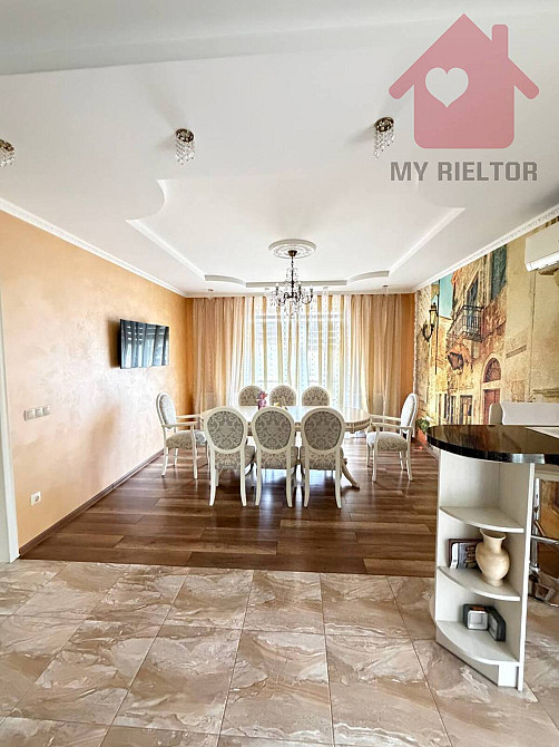 Продаж Квартира 4-кімнатна, 4/5 поверх на Перемоги Ужгород - изображение 1