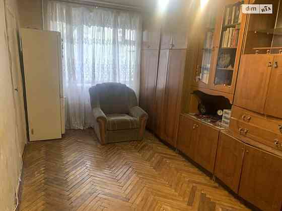 Продаж Квартира 1-кімнатна, 4/5 поверх на Академіка Корольова, 6А Киев