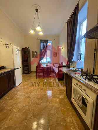 Продаж квартири площа Корятовича. Uzhhorod