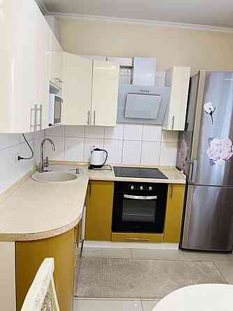 Оренда Квартира 2-кімнатна, 8/14 поверх на ул. Академика Ефремова, 19 Киев