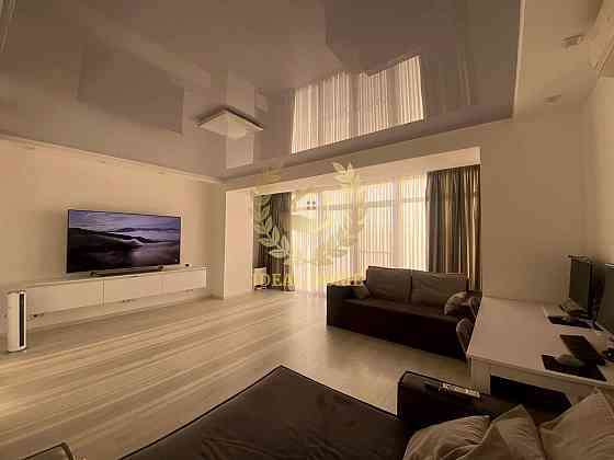 Продаж Квартира 4-кімнатна, 15/17 поверх на Драгоманова ул., 31В Киев