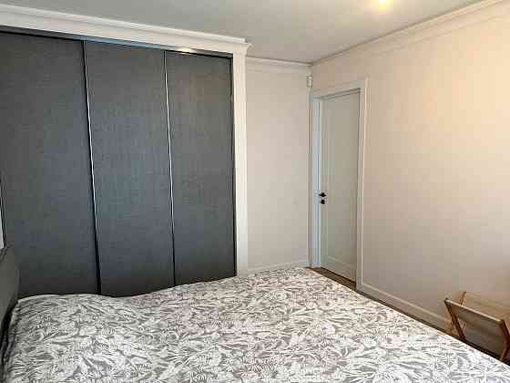 Продаж Квартира 3-кімнатна, 16/16 поверх на Тираспольская вул., д. 54 Київ