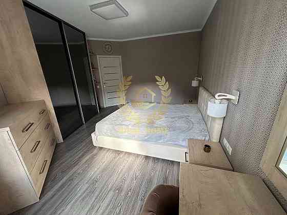 Продаж Квартира 3-кімнатна, 2/5 поверх на Лесі Українки бульв., 6А 