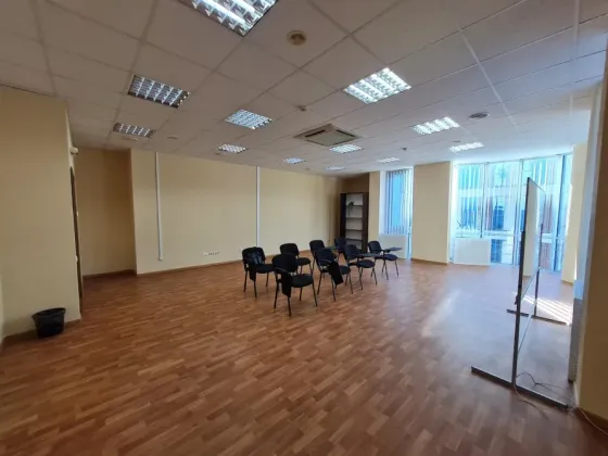 For rent Office Spaces area 69.5 sq.m floor 4 Kiev Провулок Хрестовий 2 Kiev