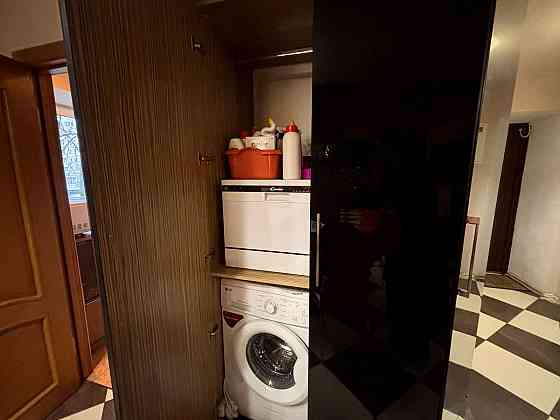 Продаж Квартира 2-кімнатна, 2/9 поверх на Леси Украинки вул., д. 12 Kiev