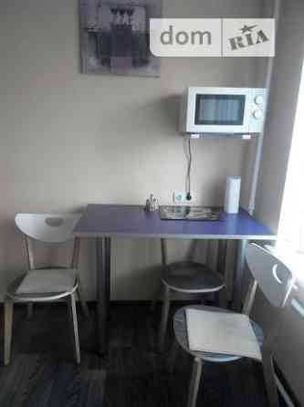 Оренда Квартира 2-кімнатна, 2/5 поверх на бул. Верховного Совета, 14 Киев