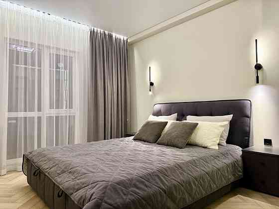 Продаж Квартира 1-кімнатна, 10/25 поверх на Максимовича Михайла вул., д. 24 Kiev