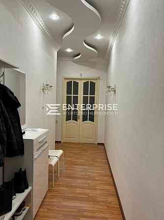 Оренда Квартира 3-кімнатна, 2/6 поверх на вул. Большая Васильковская Киев