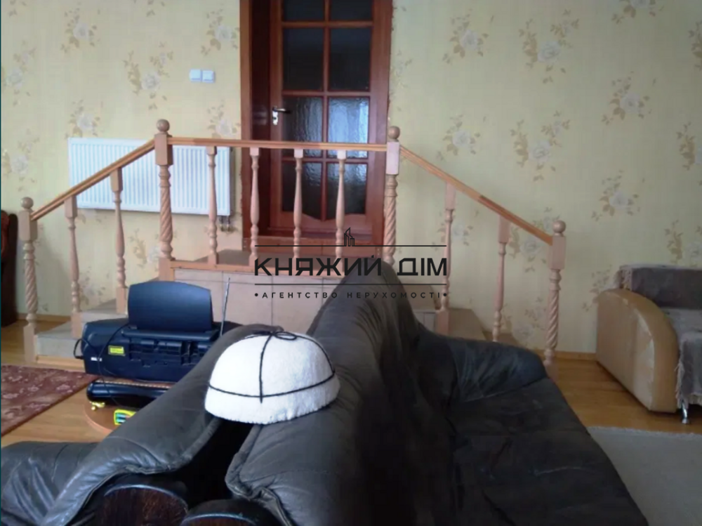 Продам Дом в с. Подгорцы 278 м2 3 этажа на 25 сотках.  - фото 15