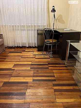 Продаж Квартира 3-кімнатна, 1/16 поверх на вул. Полевая Харків