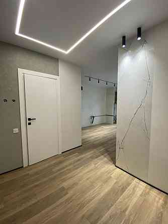 Продаж Квартира 2-кімнатна, 5/10 поверх на вул. Домбровського Zhytomyr