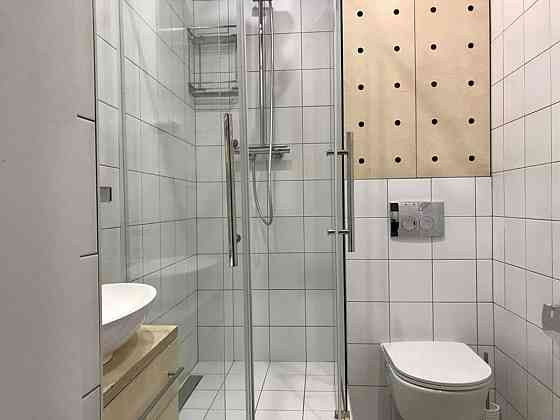 Оренда Квартира 1-кімнатна, 3/9 поверх на Соборности, 17 Kiev