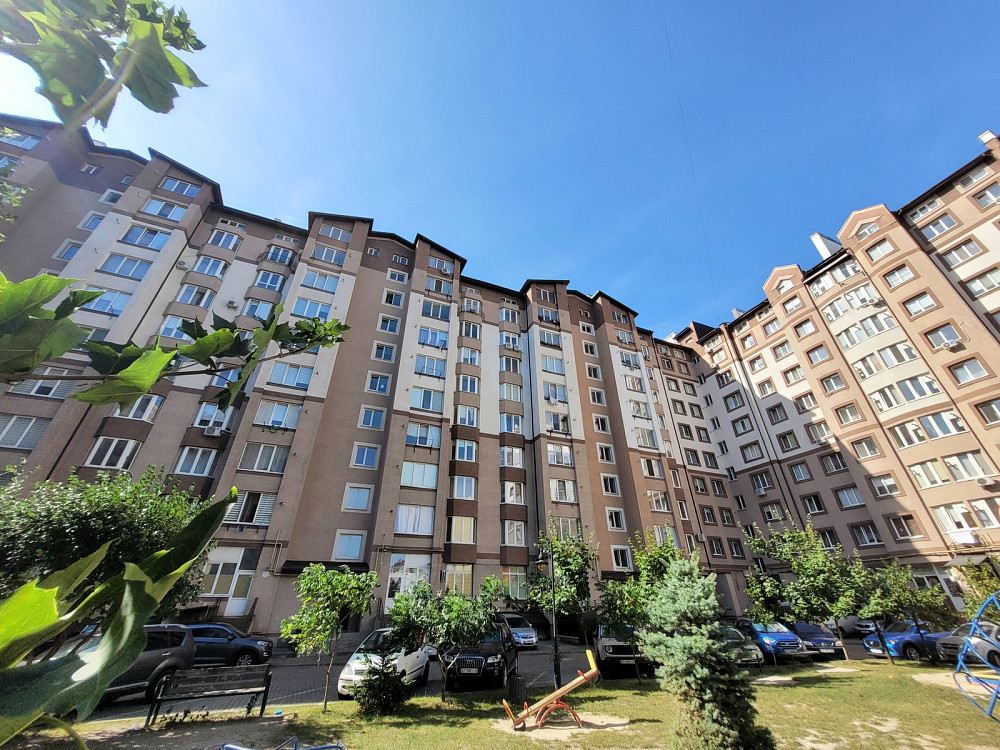 Продаж Квартира 2-кімнатна, 10/10 поверх на вул. Івасюка В. Івано-Франківськ - фото 1