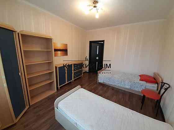 Продаж 3-кімнатної квартири студіо на Дніпровській набережні, метро Осокорки. № 21145434 Киев