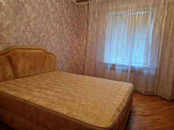 Оренда Квартира 3-кімнатна, 3/15 поверх на Харьковское шоссе, 170 Київ