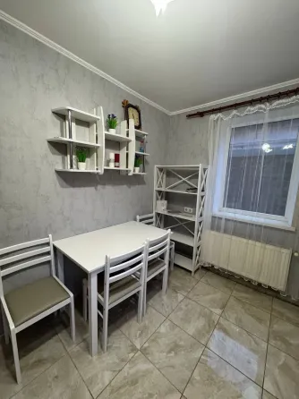 Оренда 1-поверховий Частина будинку з ділянкою 5 сот 70 кв.м 2 кімн. на улица Патриотическая, 85 Одеса