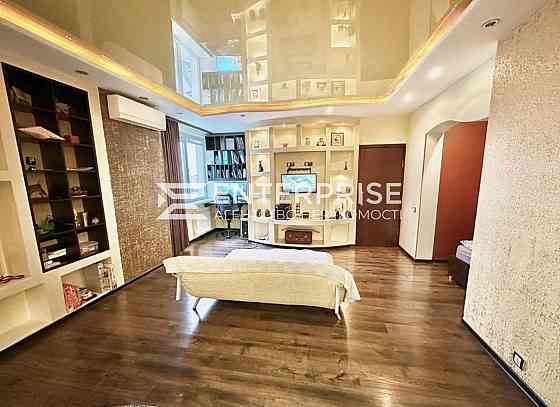 Продаж 2к Квартира 64.9 кв.м Кольцова вул. Київ