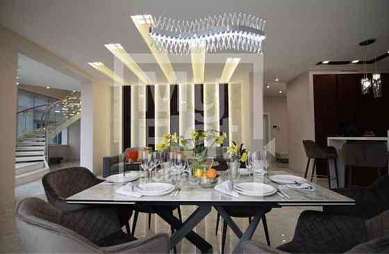 Оренда Квартира 4-кімнатна, 21/27 поверх на вул. Болсунівська Kiev