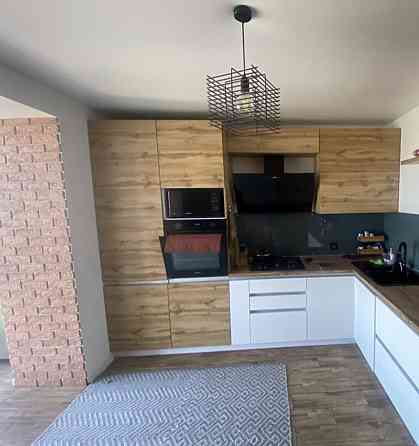 Продаж Квартира 3-кімнатна, 9/9 поверх на Коцюбинського вул., 5Б Ternopil'