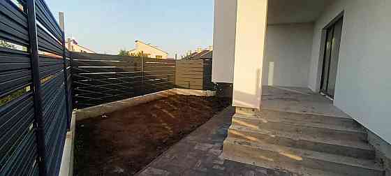 Продаж Будинок 6-кімнатний Зубра