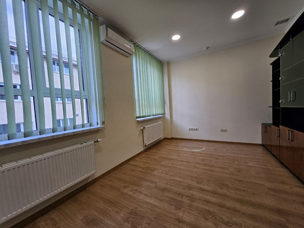 Оренда офісне приміщення на Військових ветеранів поверх - 3/4 Ивано-Франковск - изображение 10