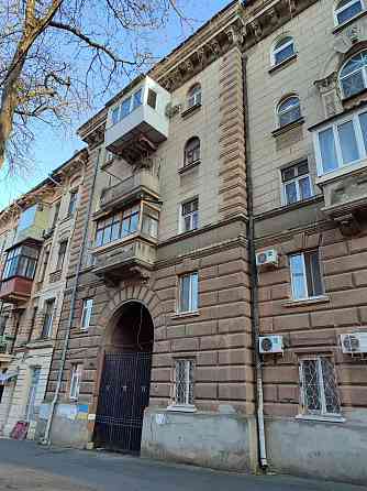 Продам 2-х комнатную квартиру в Сталинке Odessa