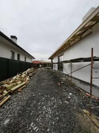 Продаж 1-поверховий Будинок з ділянкою 7.5 сот 140 кв.м 4 кімн. на Зелена Ужгород