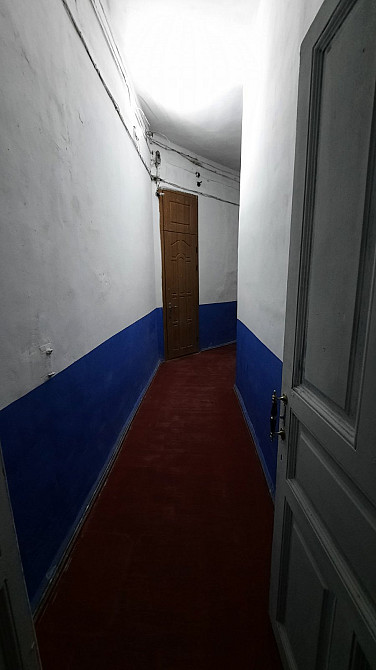 Продам шестикомнатную коммунальную квартиру в крепком теплом доме. Одеса - фото 2