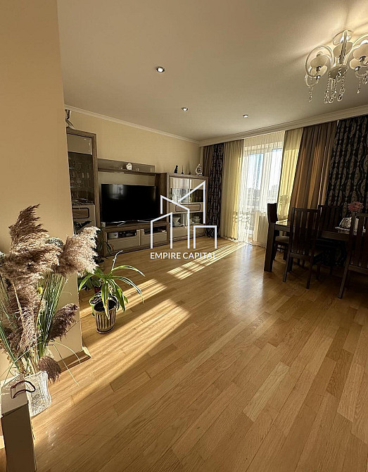 Продаж Квартира 4-кімнатна, 6/6 поверх на вул. Рівна Львів - фото 2