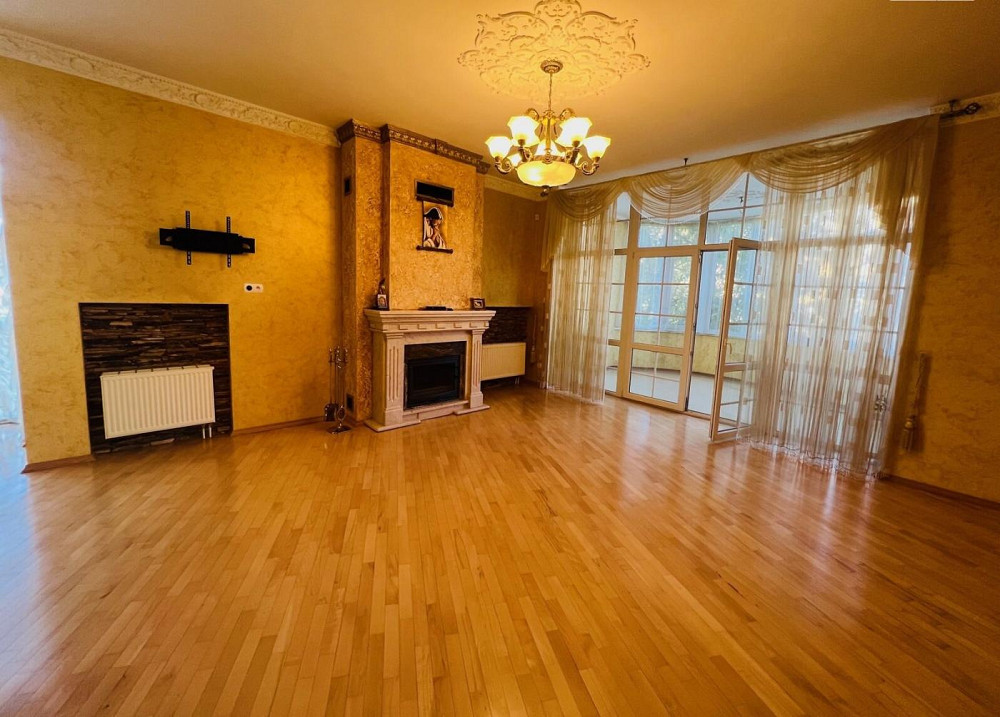 Продаж Квартира 4-кімнатна, 3/5 поверх на вул. Галілея Галілео L'viv - photo 1