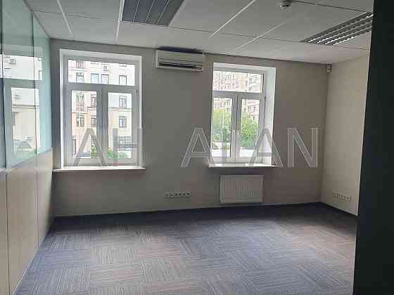 Оренда Будинок 1-кімнатний на Щекавицька вул., 30/39 Kiev