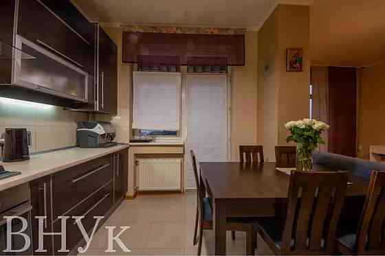 Продаж Квартира 3-кімнатна, 5/6 поверх на вул. Ромашкова L'viv