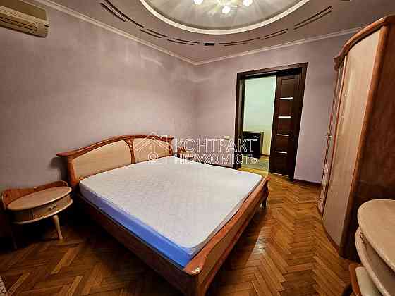 Оренда Квартира 3-кімнатна, 3/8 поверх на вул. Конституции Харків