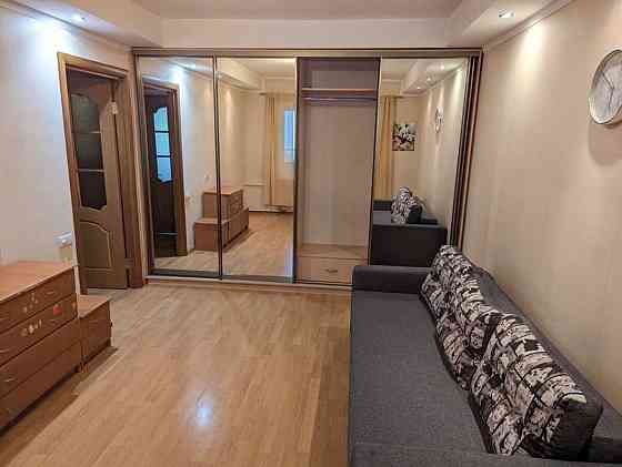 Оренда Квартира 1-кімнатна, 1/8 поверх на Голосіївський просп, 112 Київ