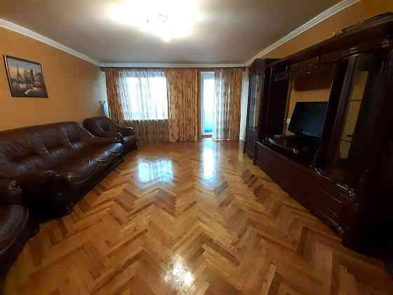 Продаж Квартира 2-кімнатна, 3/9 поверх на Паньківська вул., д. 19 Київ