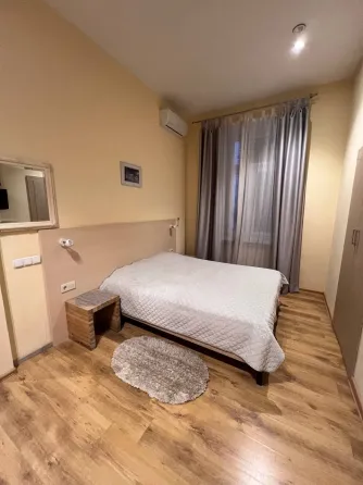 Продаж 3к Квартира 70 кв.м Дерибасовская Одеса